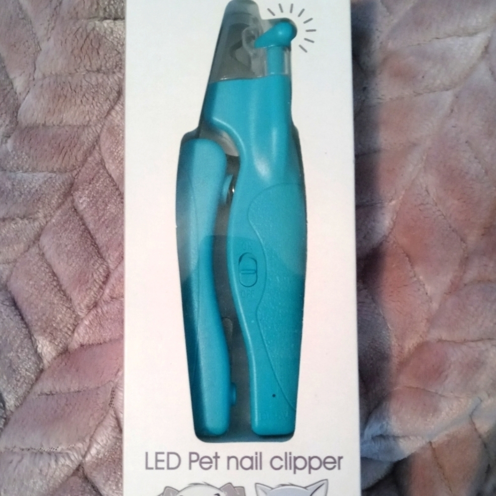 NWT, LED Pet Nail Clippers